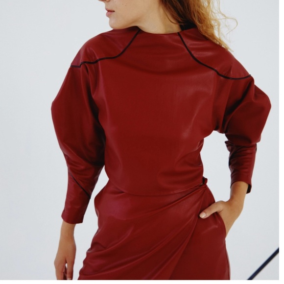 Open back top in red leather. - Picture 2 of 5